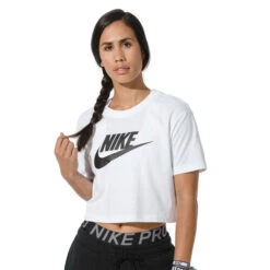 Nike Sportswear Essential Crop T-Shirt Women 9 Nike Sportswear Essential Crop T-Shirt Women -Wilson Store 50312000 10