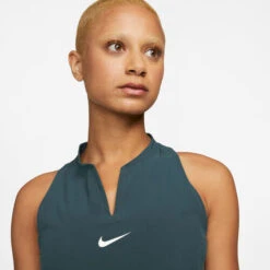Nike Dri-Fit Advantage Dress Women -Wilson Store 57889000 16